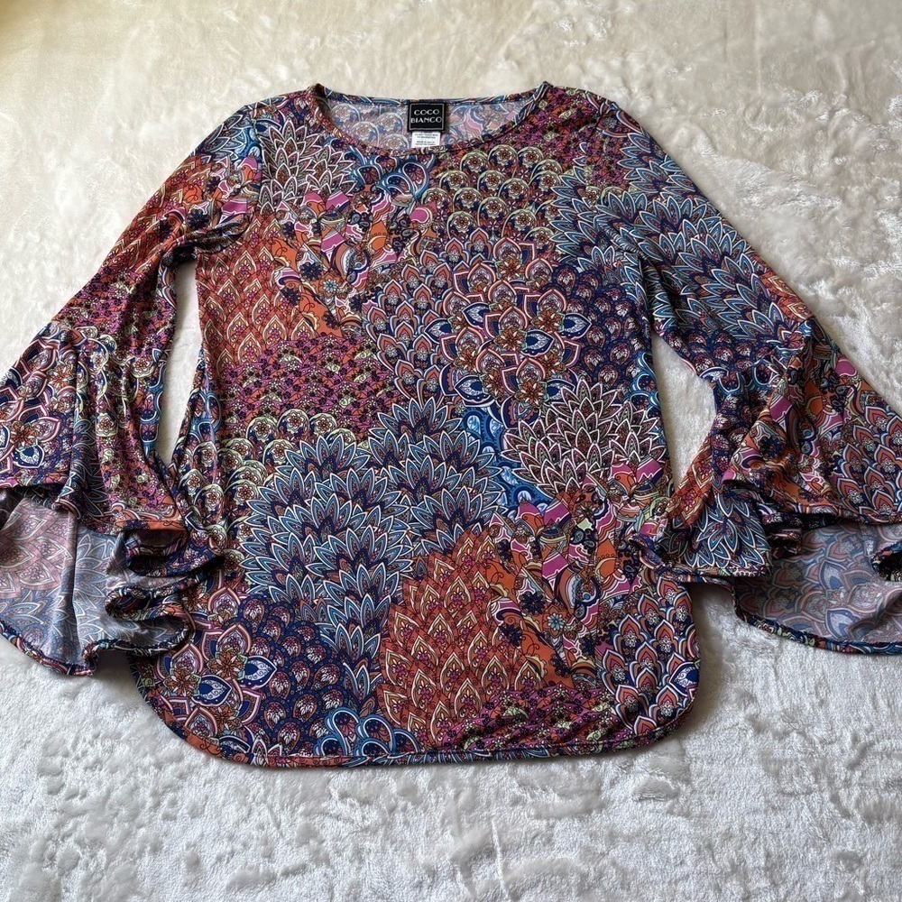 Hippie Boho Statement Piece Big Bell Sleeves
Rich Vibrant Multi Color EUC Small